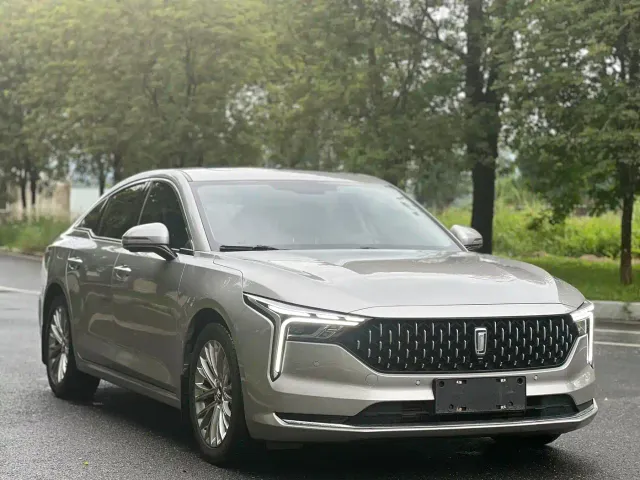 Bestune B70 — Фото автомобиля 3