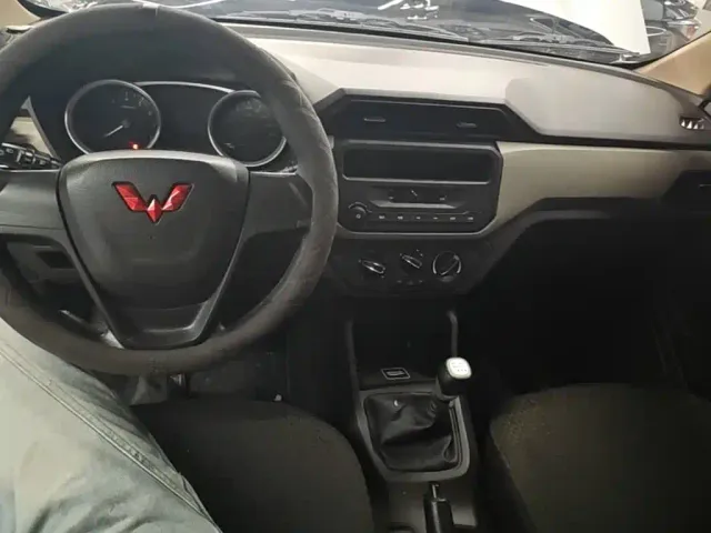 Wuling Hongguang — Фото автомобиля 9