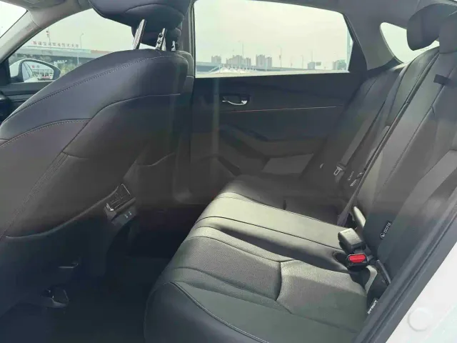 Honda Accord — Фото автомобиля 6