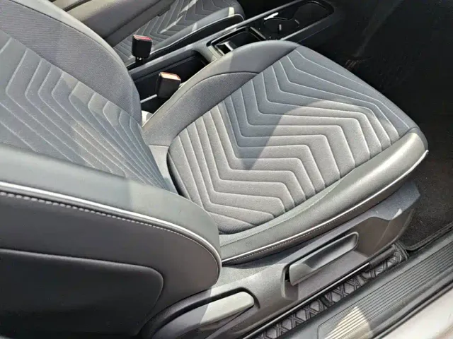 Volkswagen ID.3 — Фото автомобиля 24