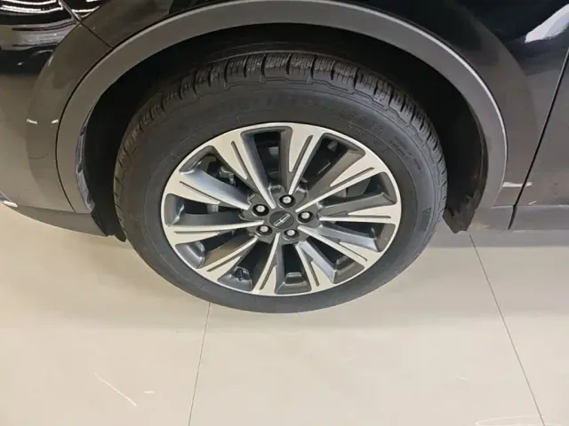 Lincoln Corsair — Фото автомобиля 22