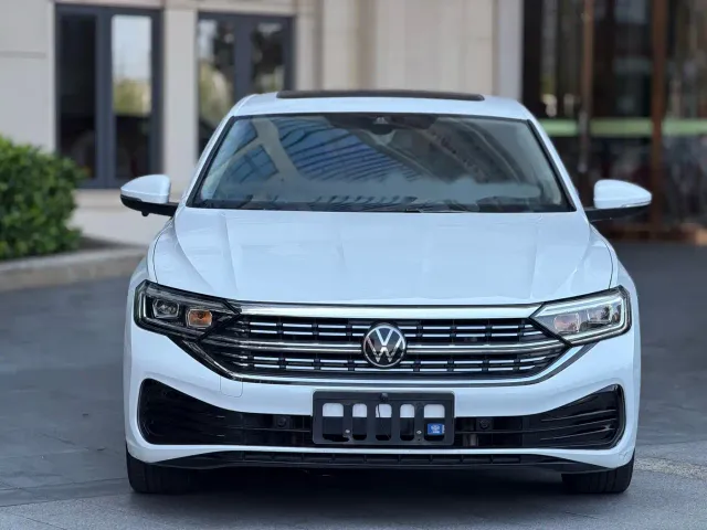 Volkswagen Sagitar — Фото автомобиля 2