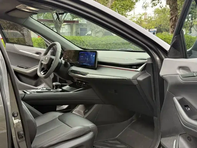Changan Raeton Plus — Фото автомобиля 8