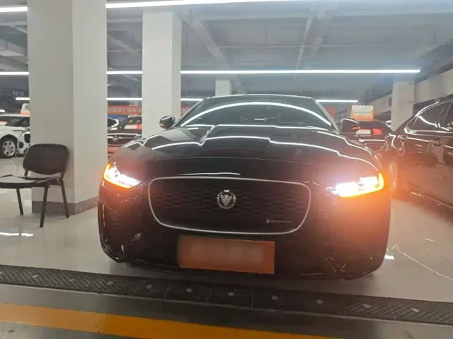 Jaguar XEL — Фото автомобиля 2