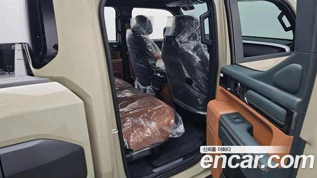 Kia Tasman Tasman 2.5T Бензин 4WD — Фото автомобиля 11