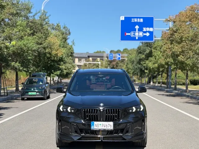 BMW X5 — Фото автомобиля 2