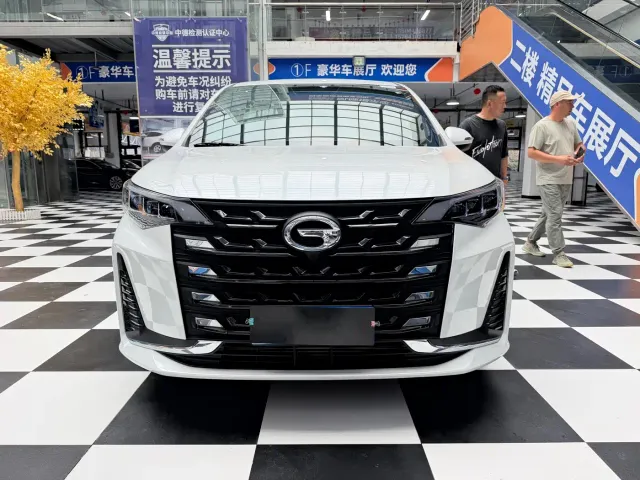 GAC Trumpchi M6 — Фото автомобиля 2