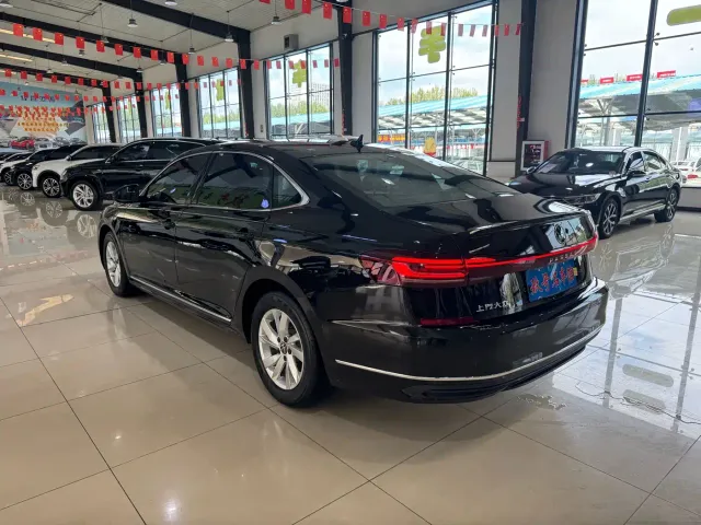 Volkswagen Passat — Фото автомобиля 9