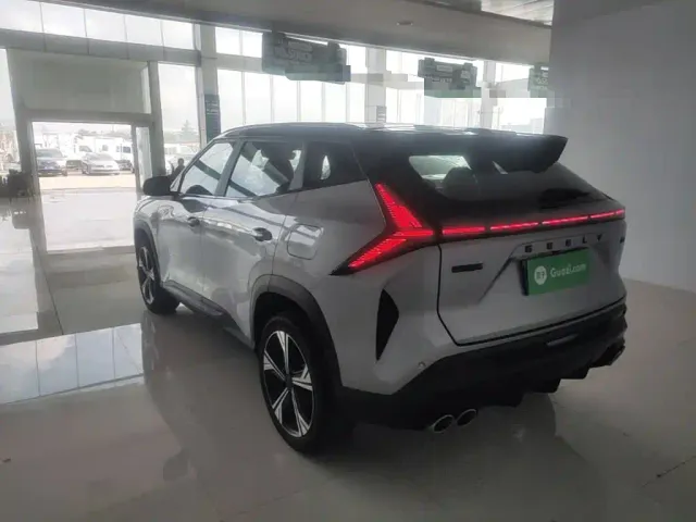 Geely Boyue — Фото автомобиля 4
