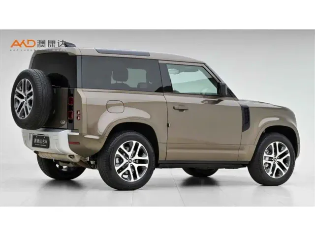 Land Rover Defender — Фото автомобиля 3