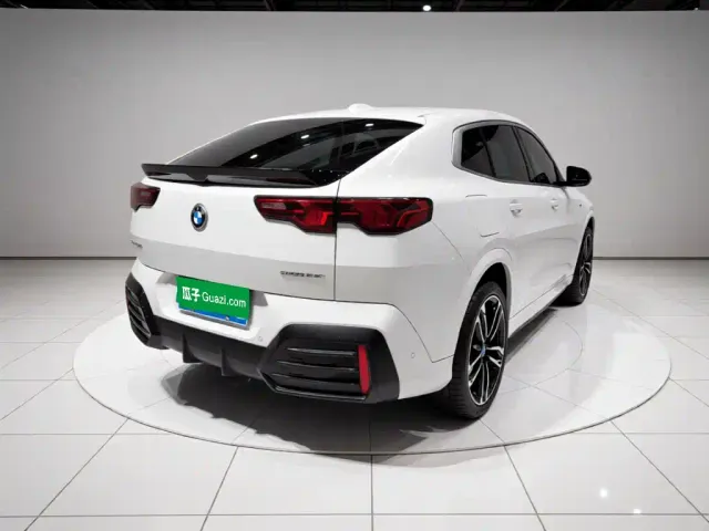 BMW X2 — Фото автомобиля 4