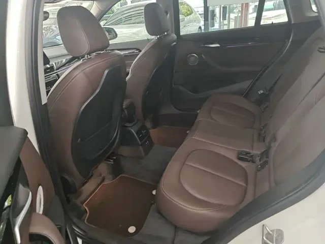 BMW X1 — Фото автомобиля 16