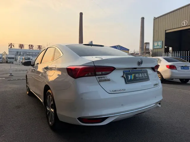 Buick Verano — Фото автомобиля 5