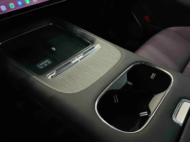 Xiaomi SU7 — Фото автомобиля 20