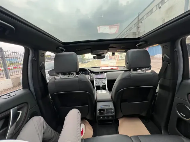 Land Rover Discovery Sport — Фото автомобиля 16