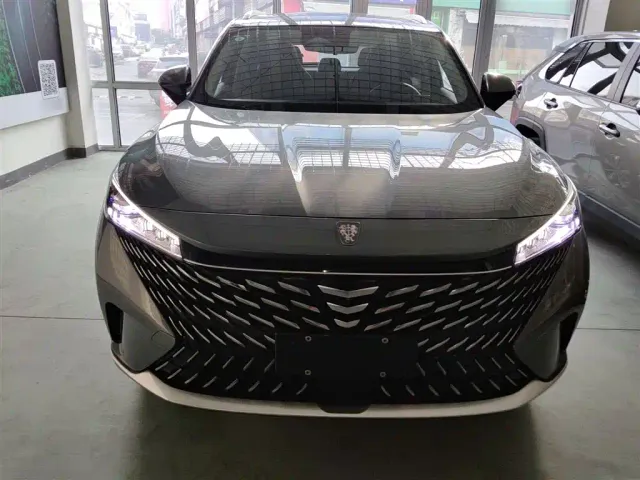 Roewe RX5 — Фото автомобиля 2