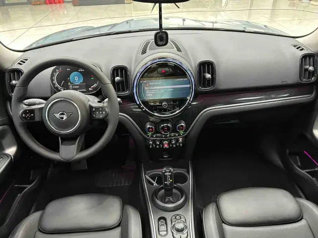 MINI Countryman — Фото автомобиля 7