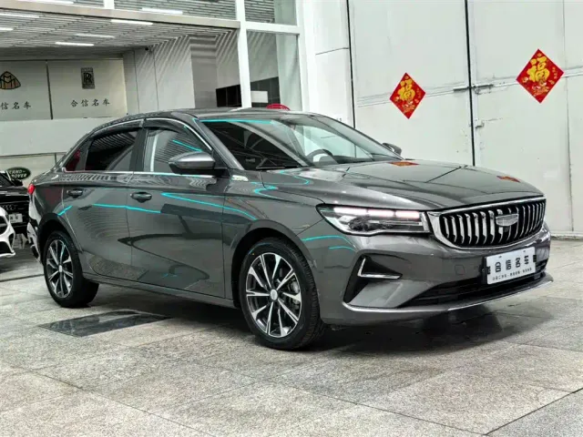Geely Emgrand — Фото автомобиля 3