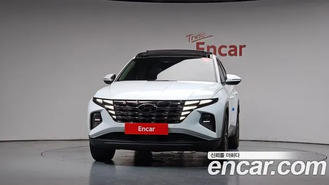 Hyundai Tucson Tucson (NX4) Дизель 2.0 2WD — Фото автомобиля 3
