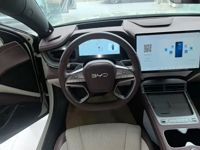 BYD Seal 07 DM-i — Фото автомобиля 10