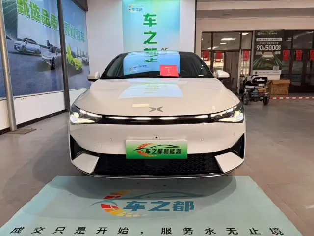 Xpeng P5 — Фото автомобиля 3