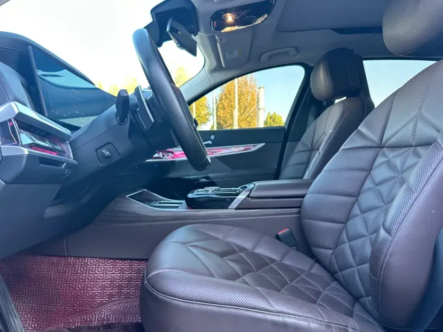 BMW 7 Series — Фото автомобиля 7