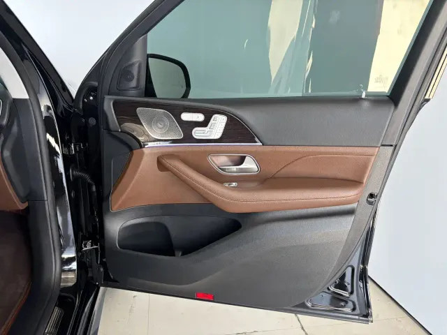 Mercedes-Benz GLE-Class — Фото автомобиля 21