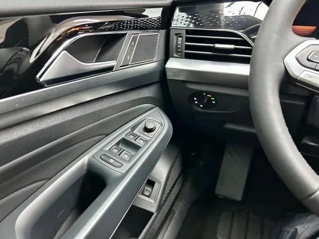 Volkswagen Passat — Фото автомобиля 19
