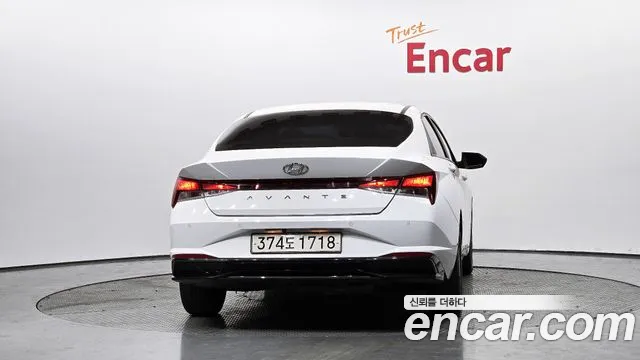 Hyundai AVANTE Smart — Фото автомобиля 4