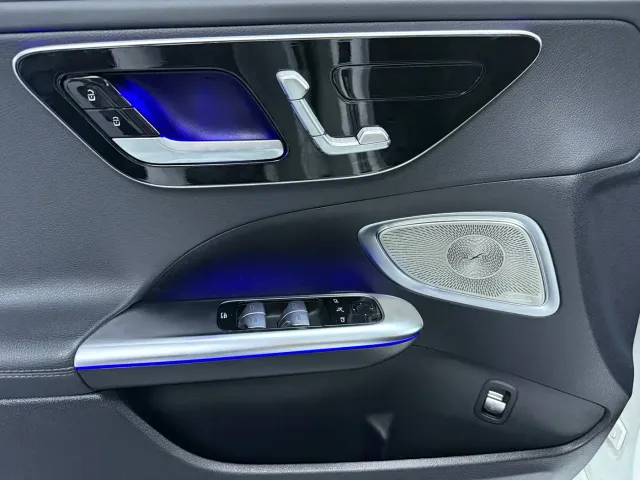 Mercedes-Benz C-Class — Фото автомобиля 4