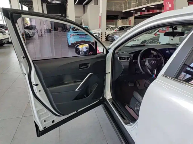 Toyota Frontlander — Фото автомобиля 15