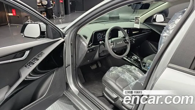 Kia Niro New — Фото автомобиля 10