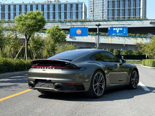 Porsche 911 — Фото автомобиля 4
