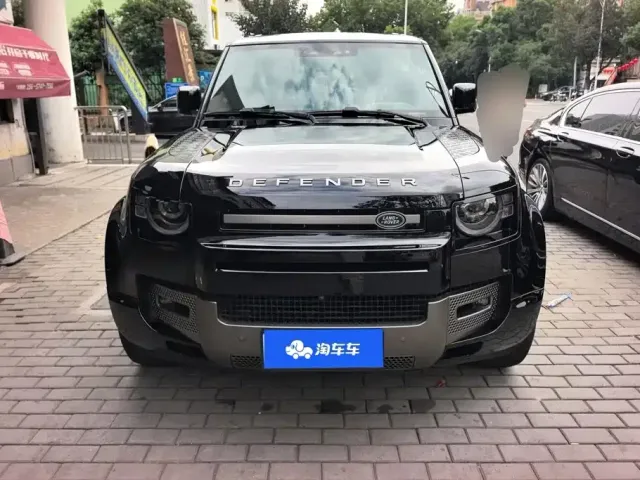 Land Rover Defender — Фото автомобиля 2