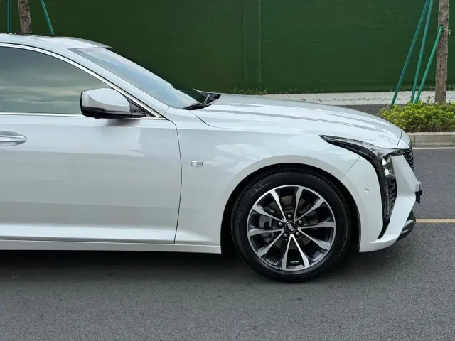 Cadillac CT5 — Фото автомобиля 13