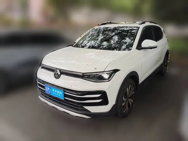 Фотография автомобиля — Volkswagen Tharu