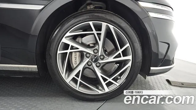Genesis G90 Бензин 3.5 турбо AWD — Фото автомобиля 18