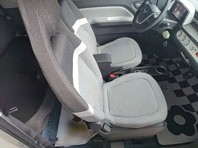 Wuling Hongguang Mini EV — Фото автомобиля 24