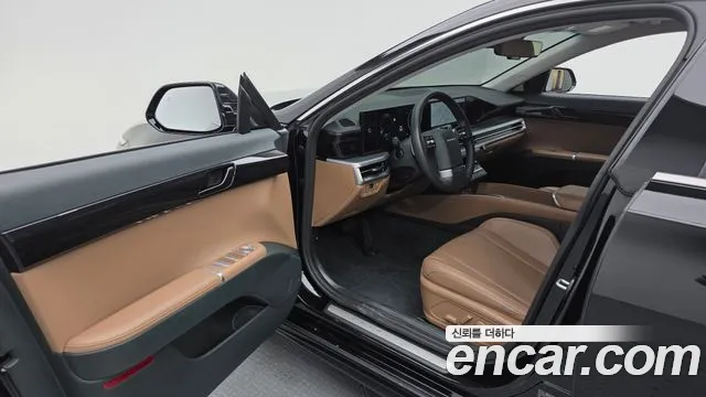 Hyundai Grandeur GN7 — Фото автомобиля 10