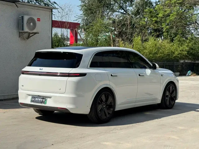 Li Auto L7 — Фото автомобиля 19