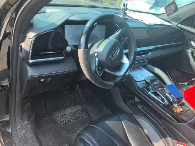 Geely Xingyue L — Фото автомобиля 12