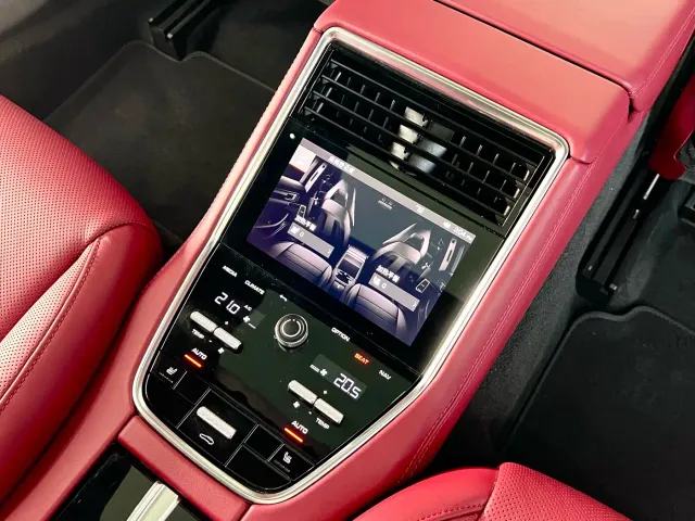 Porsche Panamera — Фото автомобиля 19