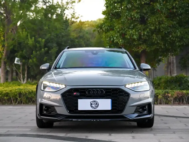 Audi A4 — Фото автомобиля 2