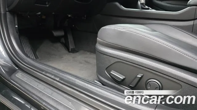 Hyundai Sonata — Фото автомобиля 18