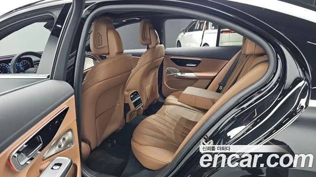 Mercedes-Benz E-Class E-класс W214 E300 4MATIC Exclusive — Фото автомобиля 11