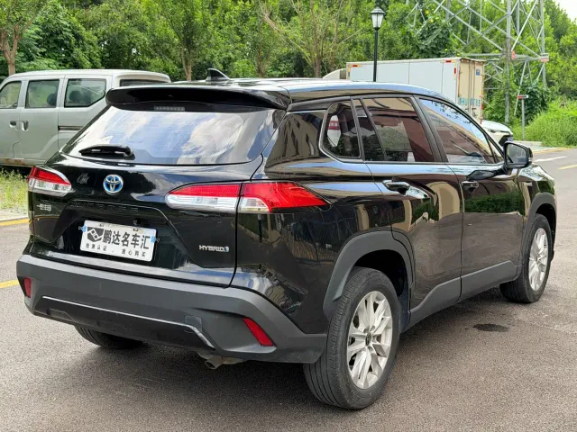 Toyota Corolla Cross — Фото автомобиля 9