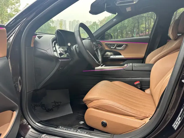 Mercedes-Benz E-Class — Фото автомобиля 6