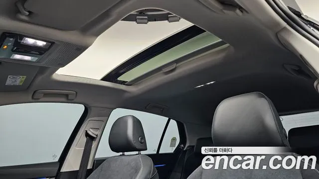 Volkswagen Golf Golf 8 поколение 2.0 TDI Prestige — Фото автомобиля 30