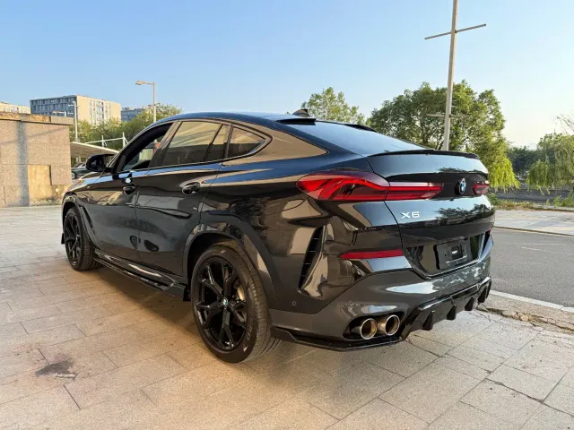 BMW X6 — Фото автомобиля 6