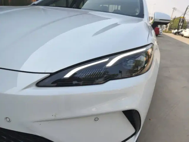 BYD Seal 05 DM-i — Фото автомобиля 23